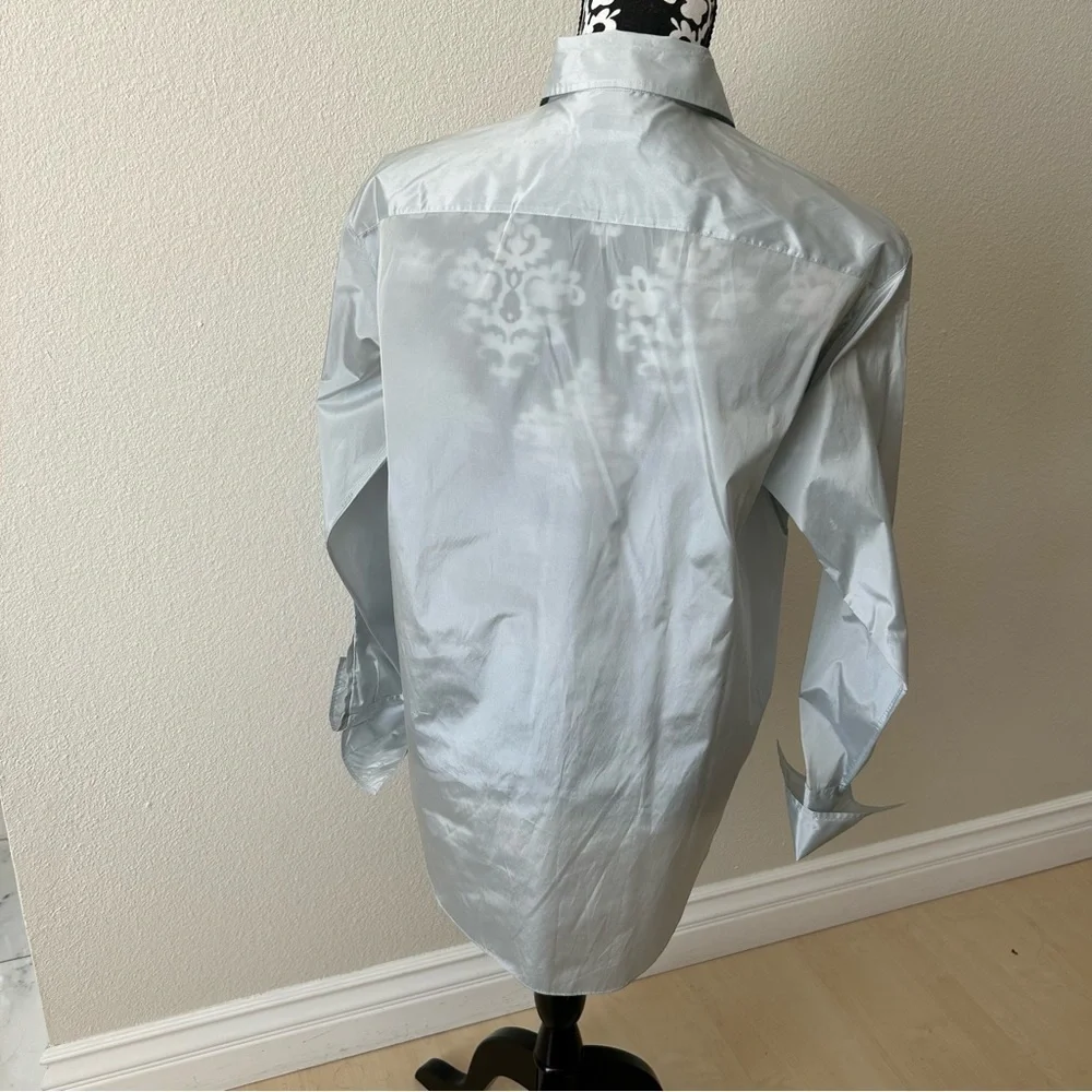 Chanel women Dress Shirt 34 pale blue gray Pearl Button 100%Silk Made in France